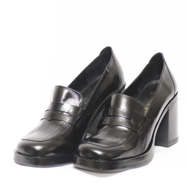 Yokono Γυναικεία Μαύρη Λουστρίν Γόβα