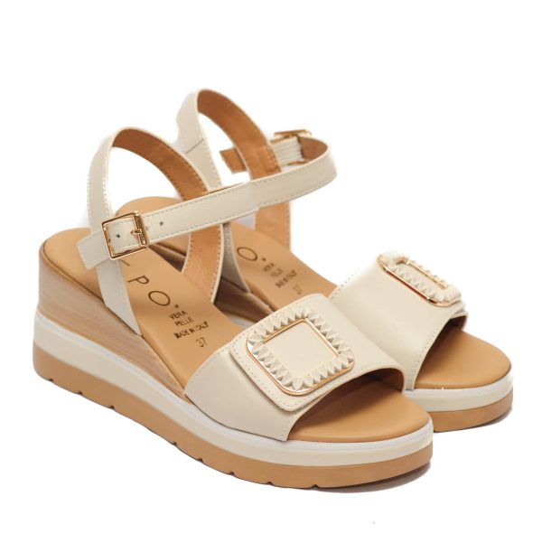 Επώνυμα Παπούτσια Γυναικεία και Ανδρικά 2024 2