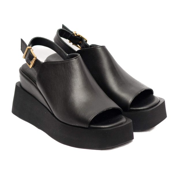 Επώνυμα Παπούτσια Γυναικεία και Ανδρικά 2024 4